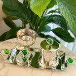 صينية مع مبخرة مع علبة بخور