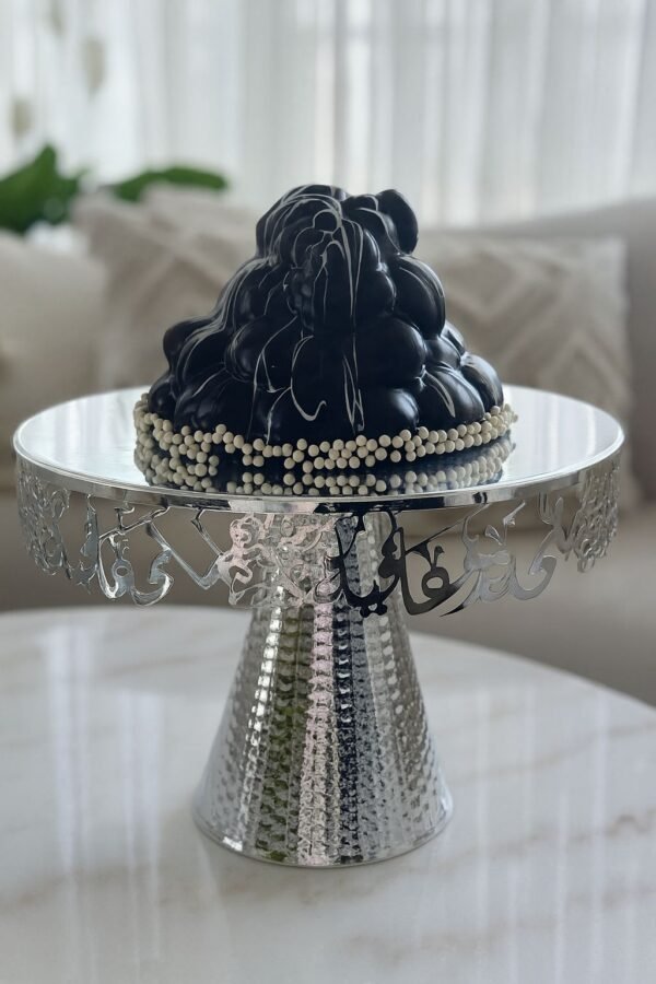 ستاند كيك معدن بلون الفضي