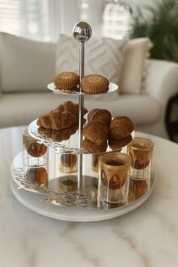 ستاند ثلاثي معدن لون فضي